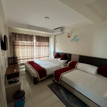 Om Bramha Hotel 加德满都 外观 照片