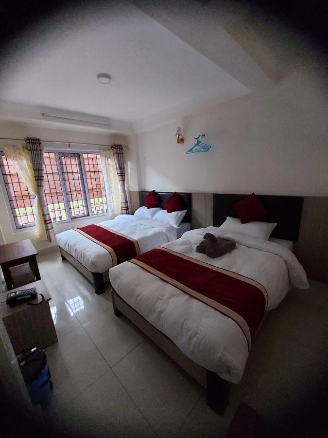 Om Bramha Hotel 加德满都 外观 照片
