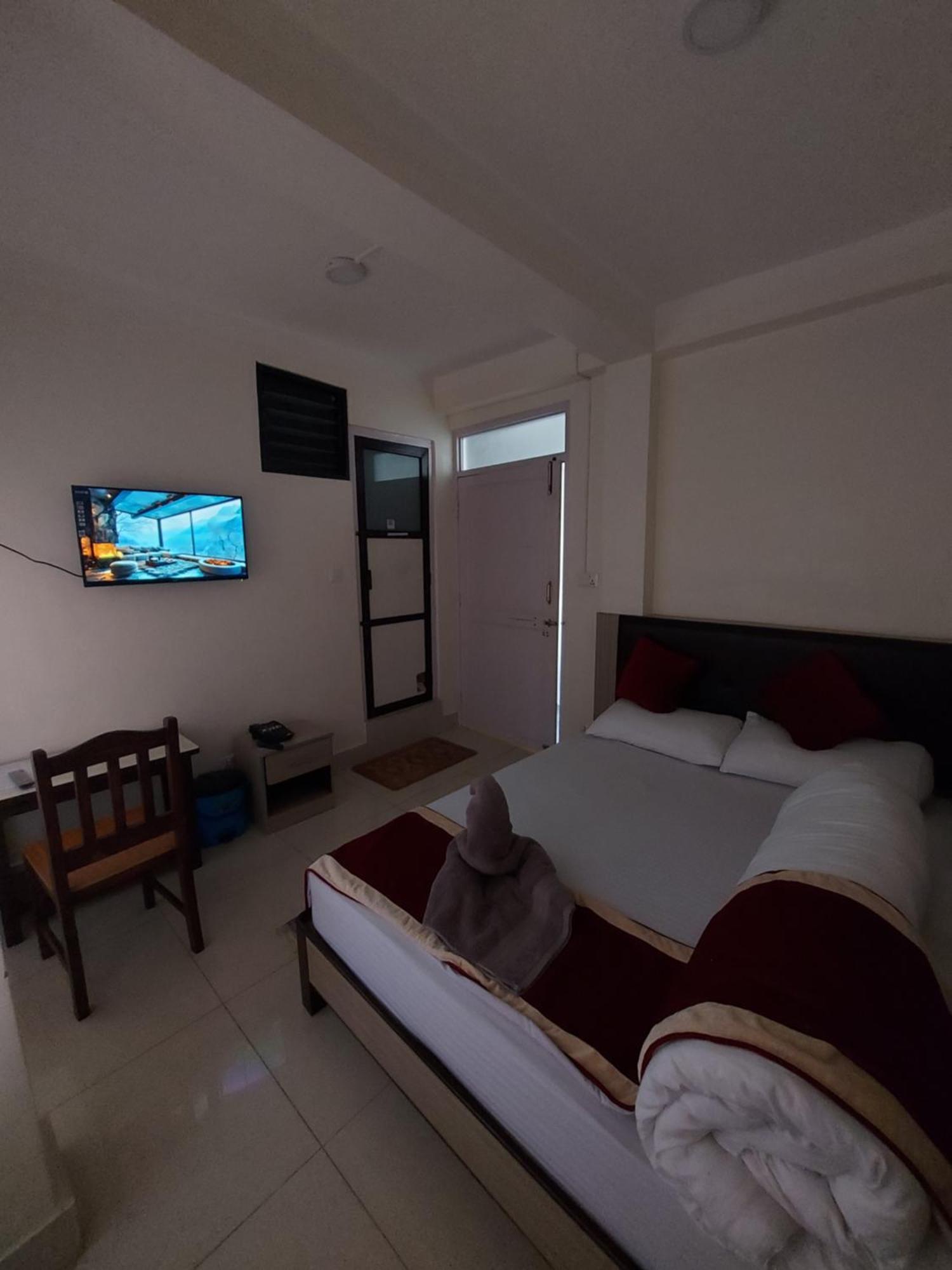 Om Bramha Hotel 加德满都 外观 照片